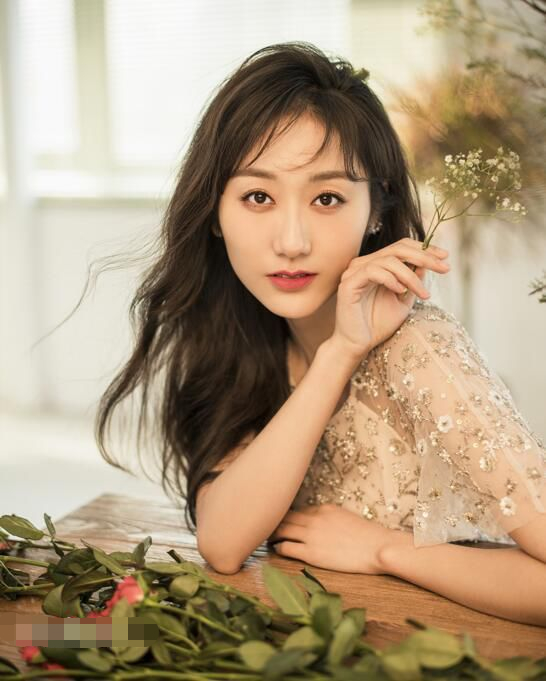 姓"蒋"最美的五位女星,蒋雯丽垫底,蒋欣在她面前只能排第二名