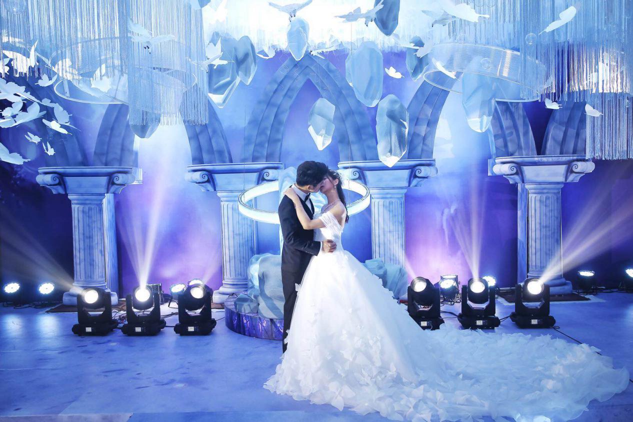 若风结婚用dr钻戒完婚,小七怀孕,林更新送祝福!