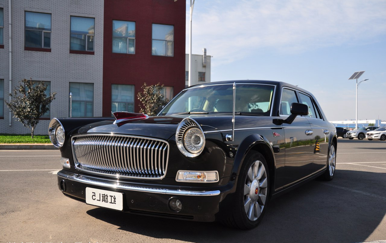 红旗的500亿研发都干了什么?看到这台车就知道,500万的售价不贵