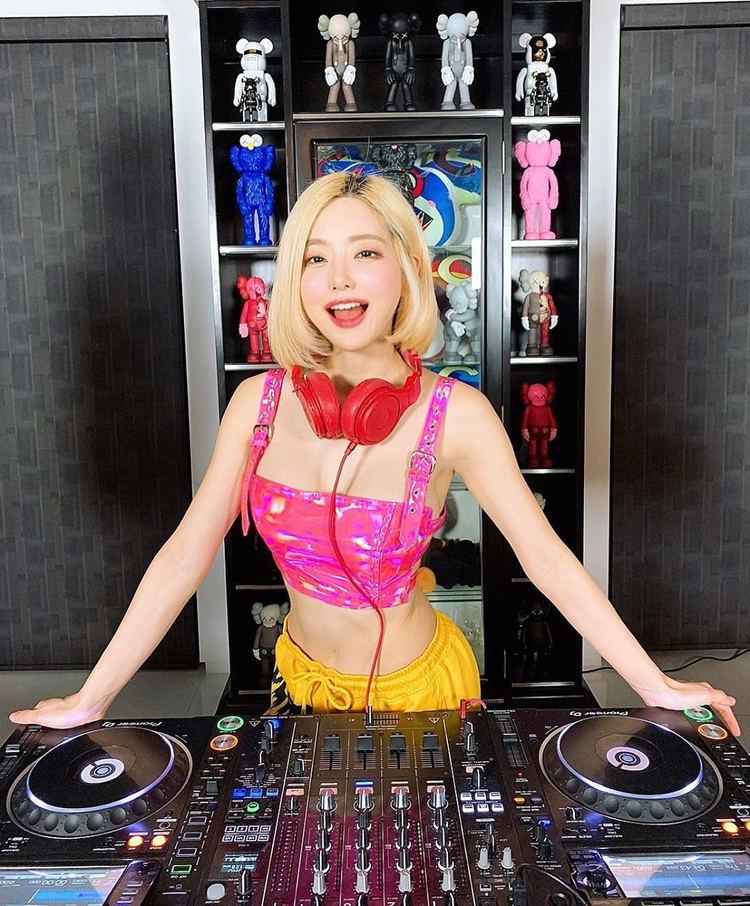 大沢美加(大泽美加)如果是一个DJ 你还会爱她吗 - 全文 男人文娱 热图21