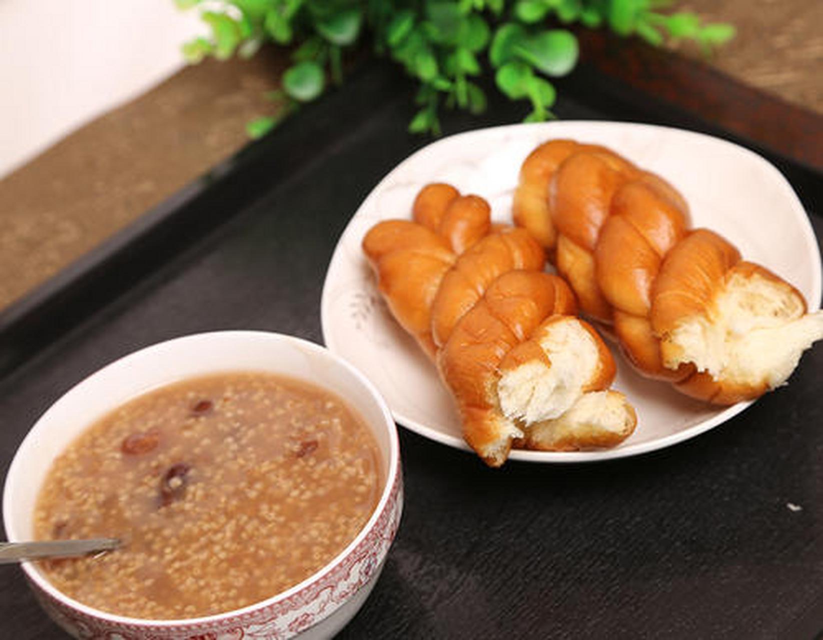 立冬创意美食#神池麻花是山西省神池县汉族传统名点,色泽金黄,咸痧