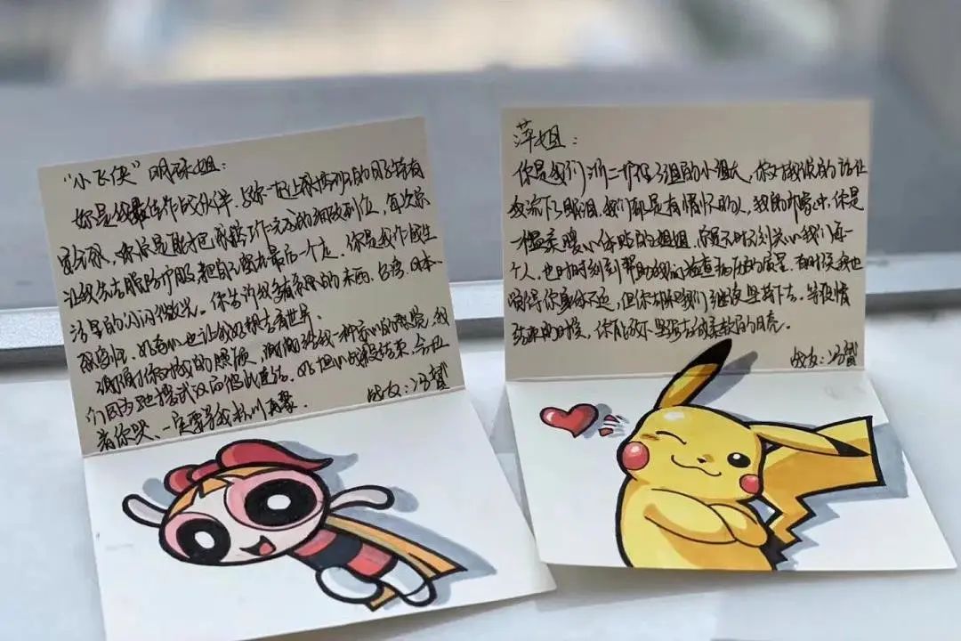 战疫·杭州|暖!驰援武汉的护士姐姐为战友手绘卡片加油打气