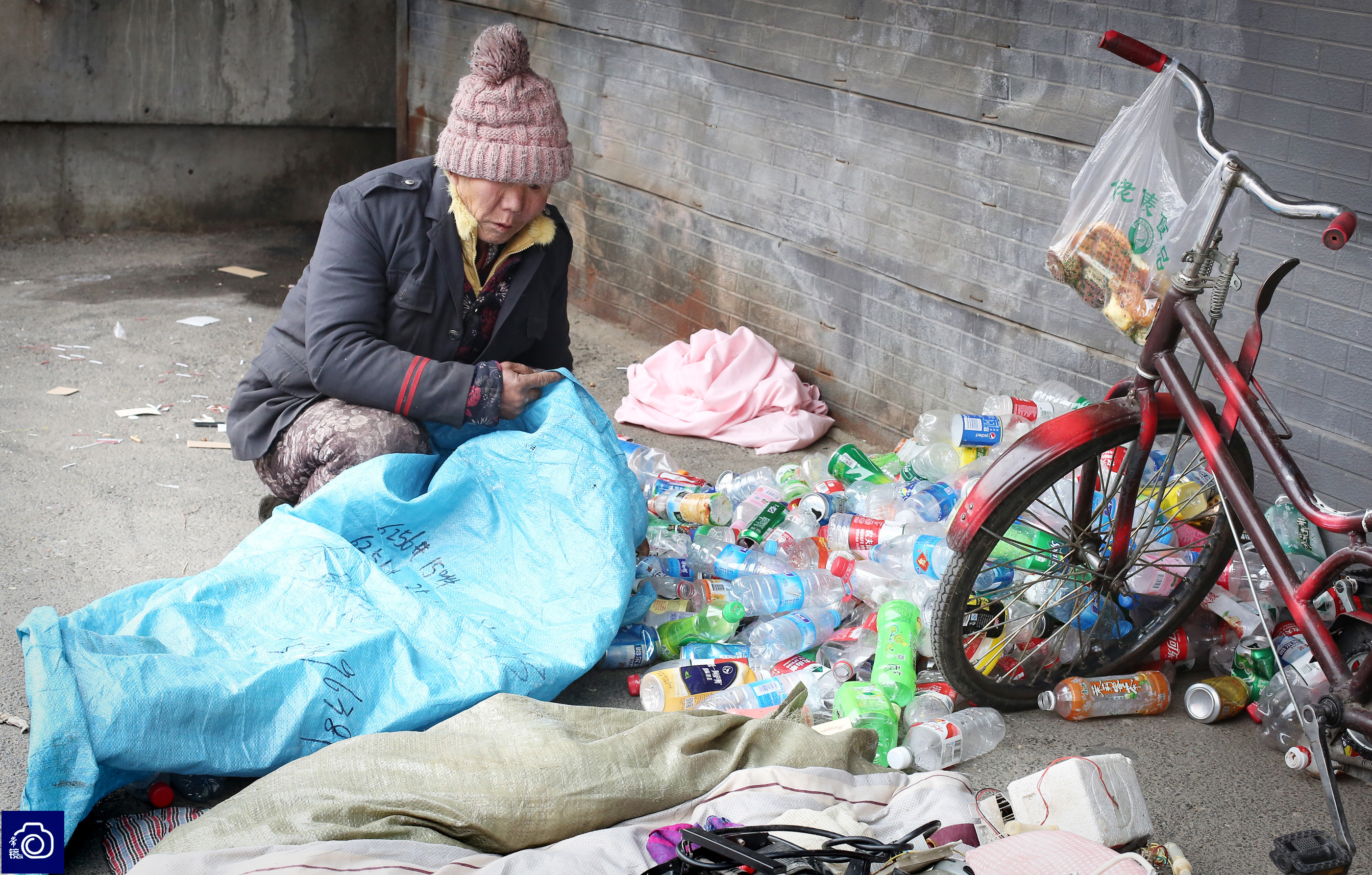 拾荒男 baijiahao.baidu.com