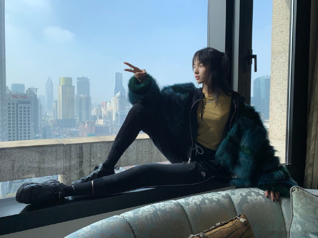 有一种腿叫雎晓雯的腿,不是一般的长,让人一眼就沦陷