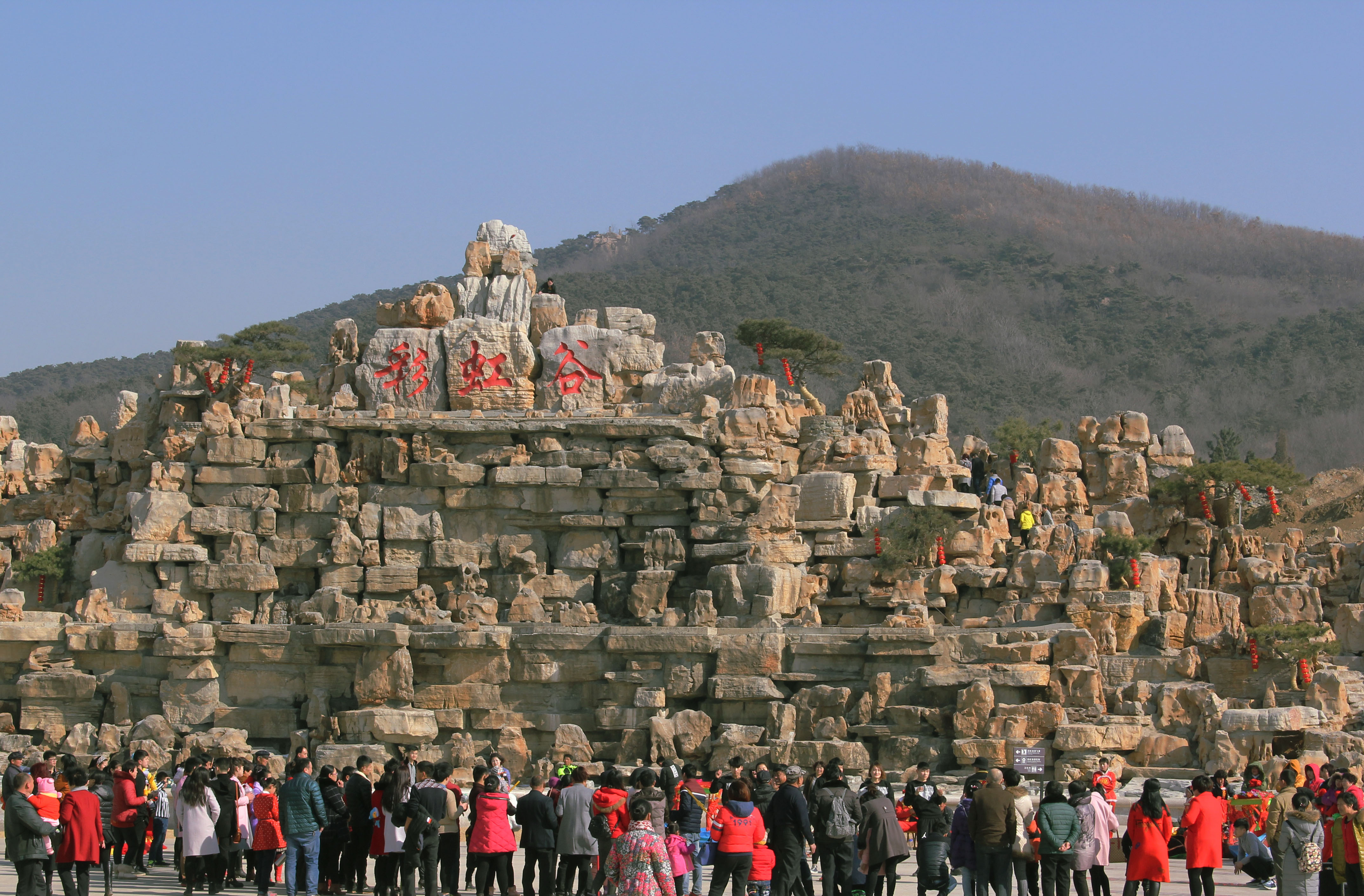 除了重庆市潼南双江古镇,临沂雪山彩虹谷,空气很清新的旅游休闲场所
