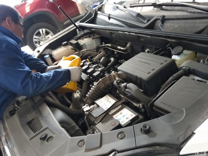 刚毅的长安cs75做保养