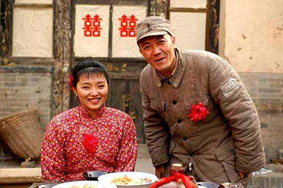 黄道炫:"二八五团"与老干部的婚恋