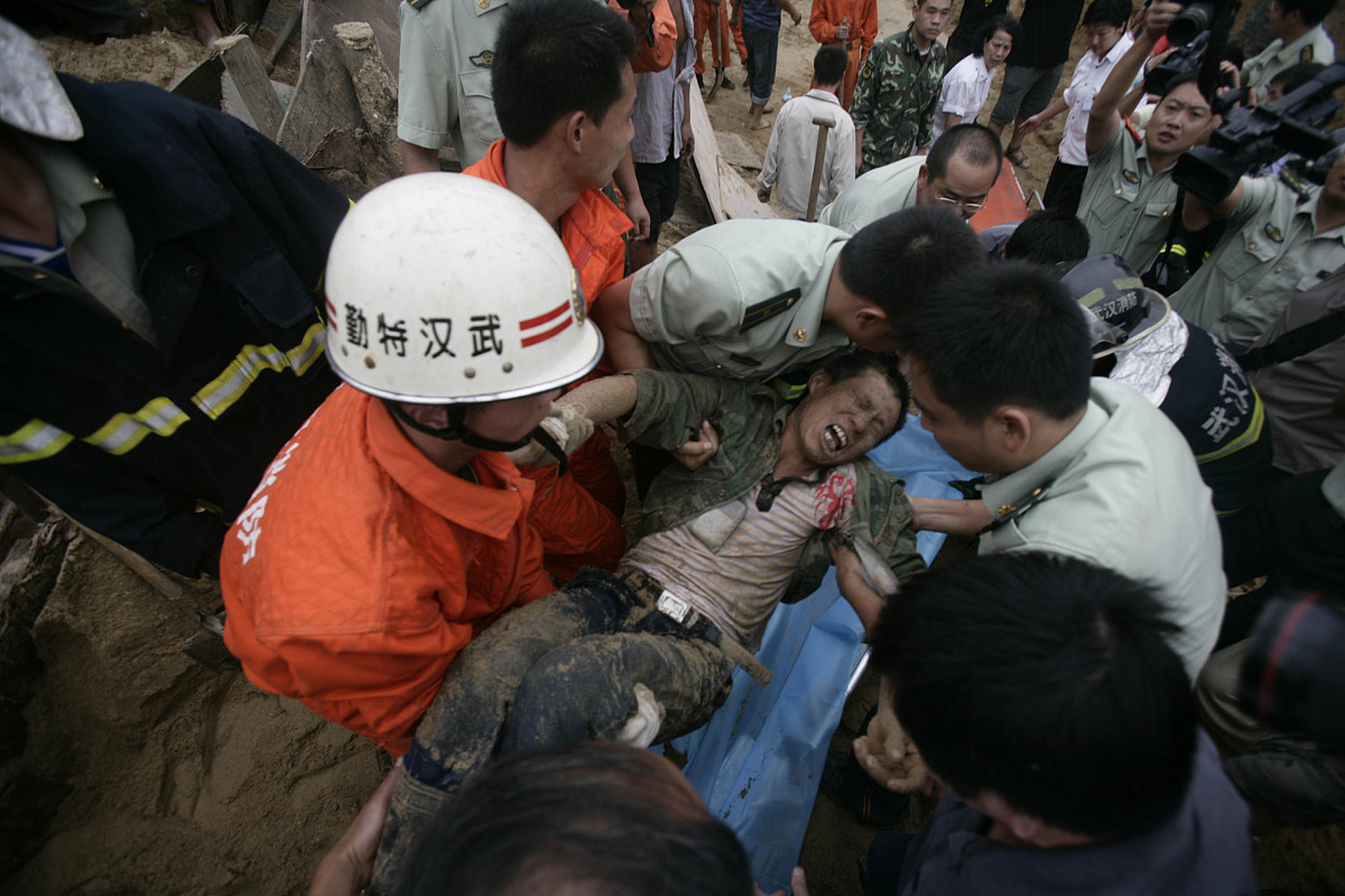 近日,一起矿难事件引起了广泛关注.