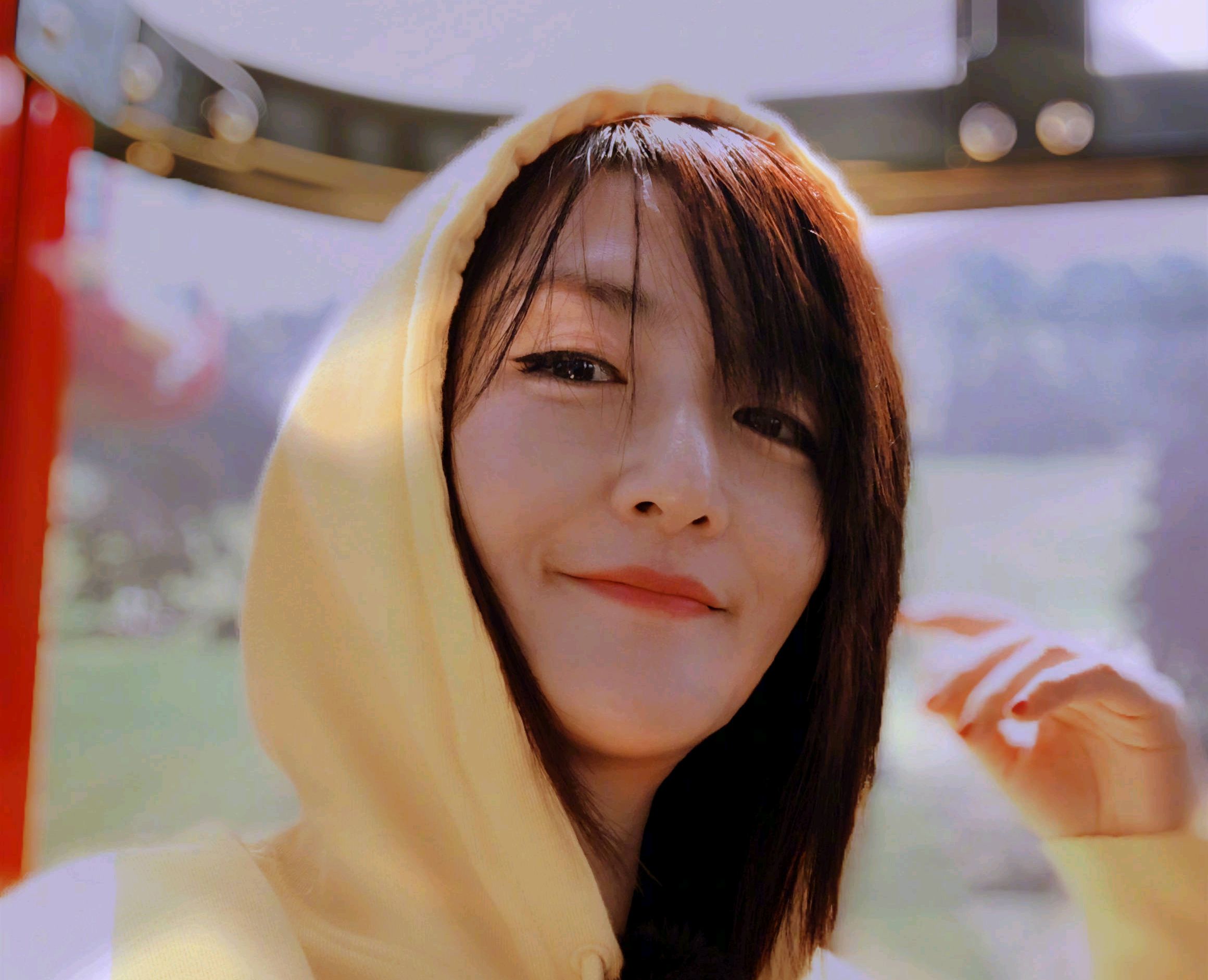 谢娜又晒自拍啦,娜姐每次自拍都是笑不露齿呀