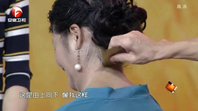 经常头痛可以用刮痧的方法减轻，专家教给我们正确的刮痧方法,生活,健康养生,好看视频
