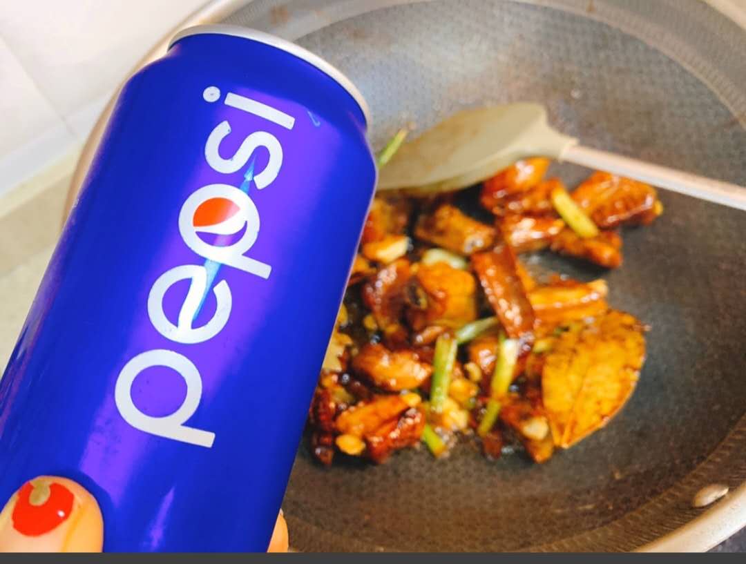 鸡翅没营养?那试试可乐排骨,吃到停不下来!