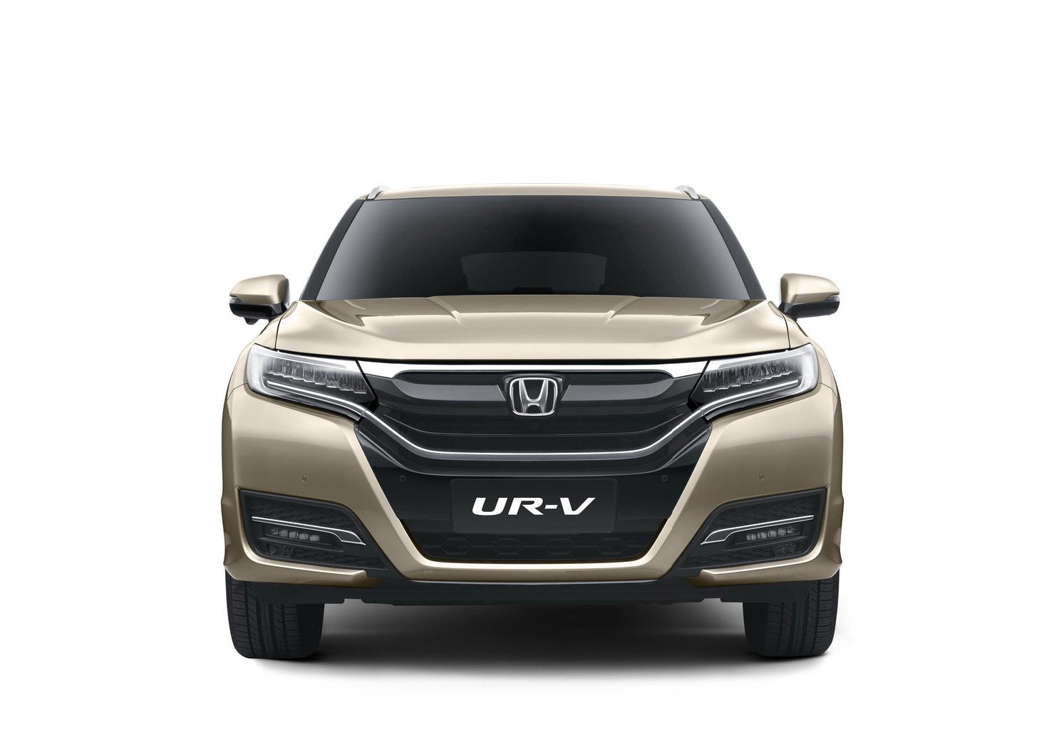 目前最看好的一款本田urv,整体造型新颖,很漂亮的感觉