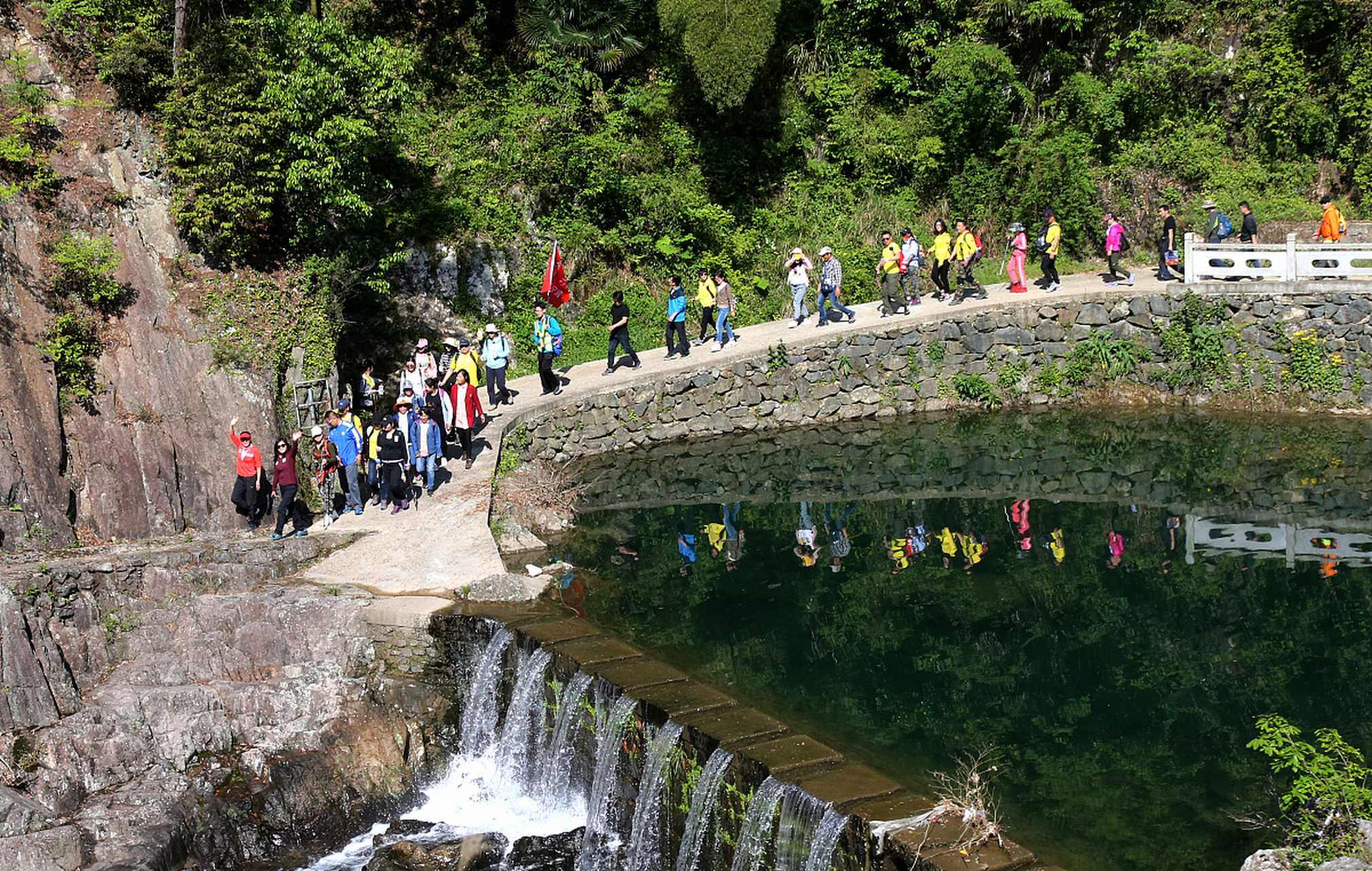 陕西旅游全攻略#天书峡景区,作为一处国家aaaa级旅游景区,不仅展狭怂