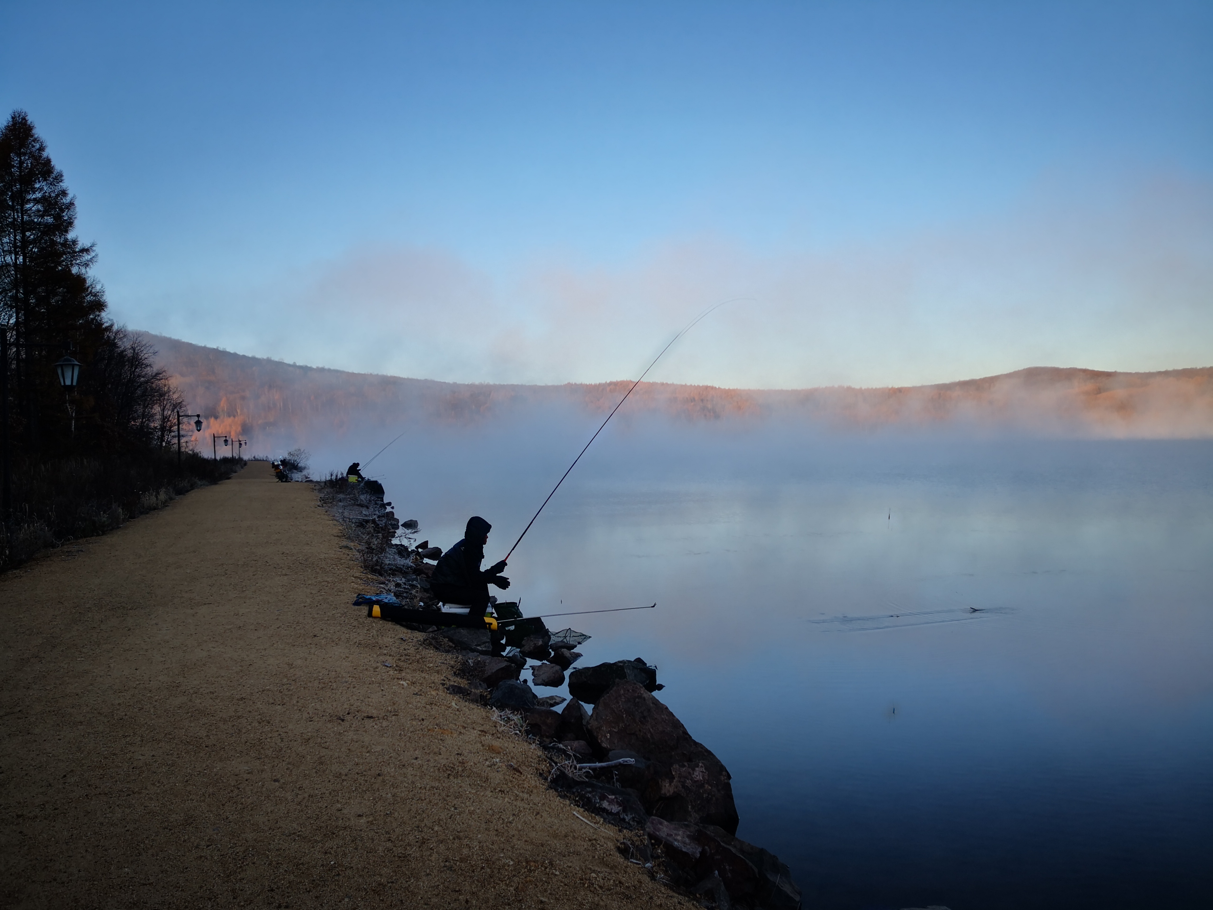 湖南省水利厅总工作诗称赞绥芬河天长湖美景