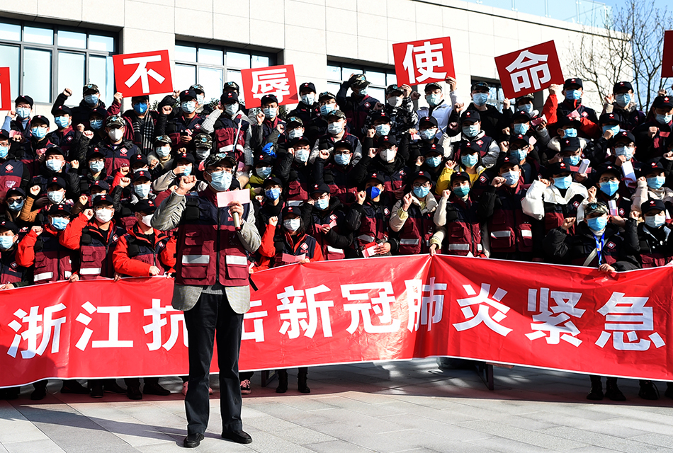 驰援武汉医护人员图片