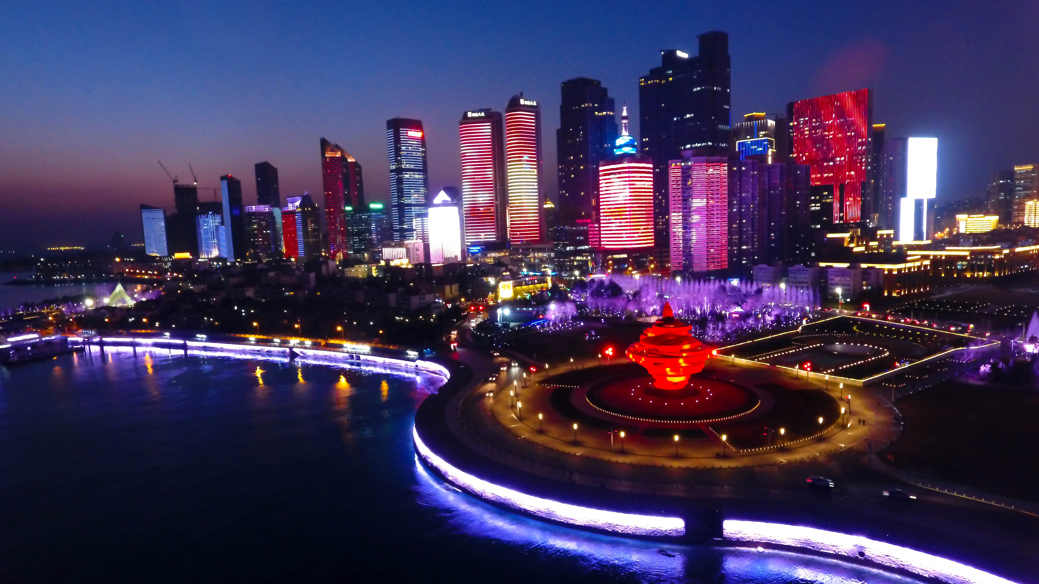 (社会)(6)山东青岛:流光溢彩浮山湾