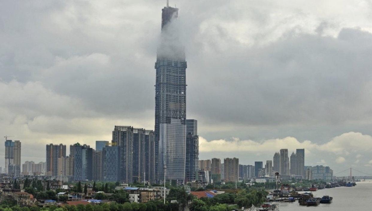 武汉正在建636米的高楼,耗资300亿,2019年中国第一高楼将易主