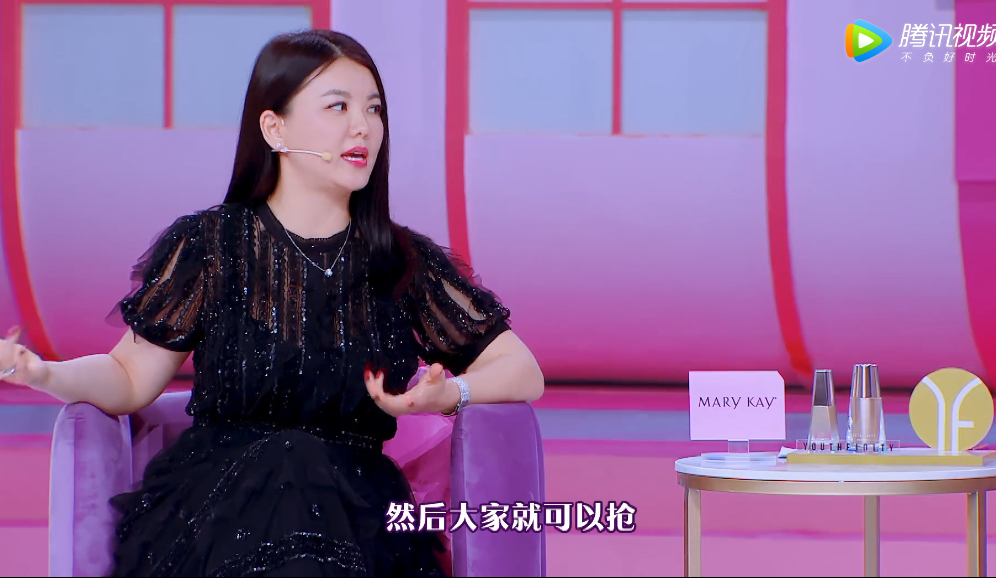 真有钱!李湘做客综艺曝光浴室像皇宫,就连护肤品都是带钻石粉!