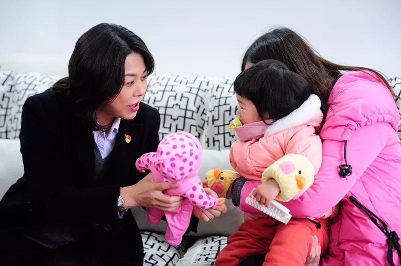 党的十九大代表周玉坤:一位金融"门外汉"的"逆袭"之路