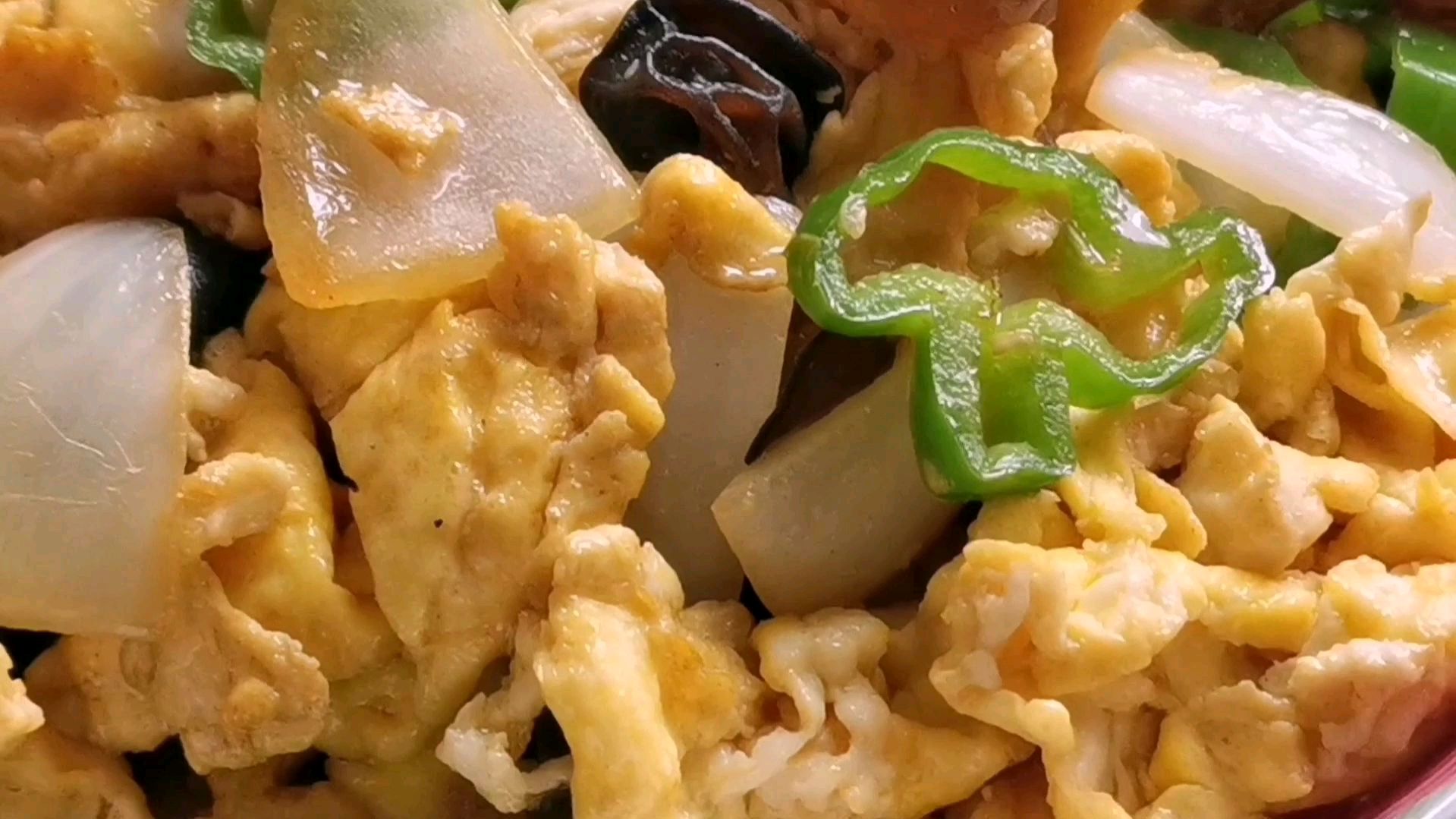 2分钟学会《洋葱炒鸡蛋》营养美味鸡蛋还嫩滑,鲜香开胃又下饭