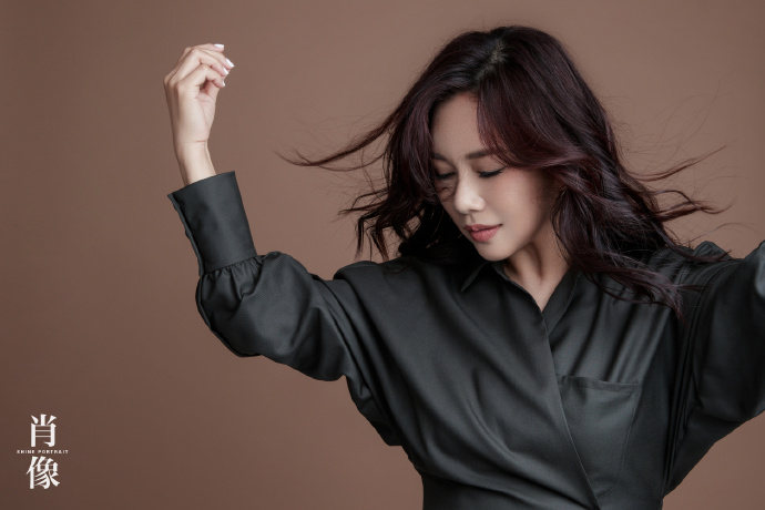 想说些什么却什么都说不出 此刻坐在 上回家的我