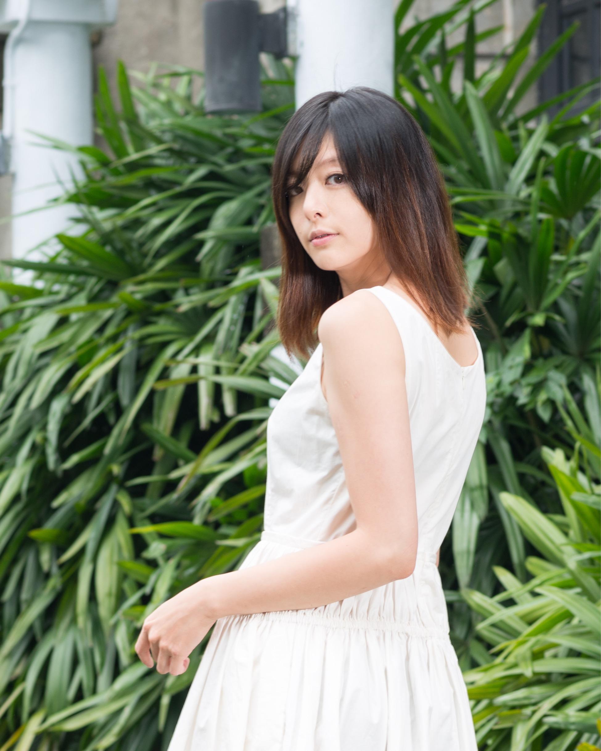 李依瑾:不要层层叠叠擦一堆保养品在脸上,才能唤醒肌肤的自愈力