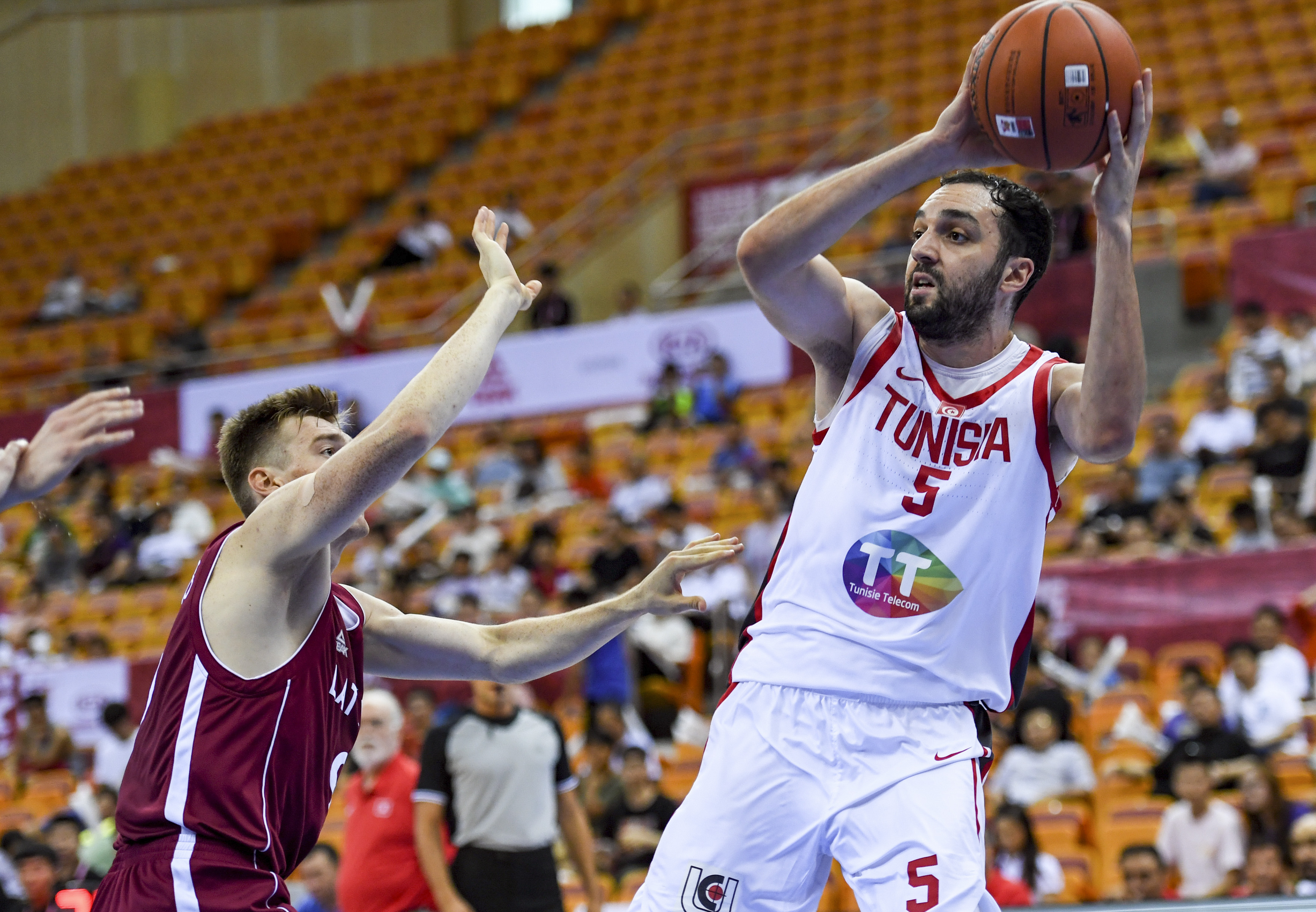 篮球——斯坦科维奇杯:突尼斯获季军