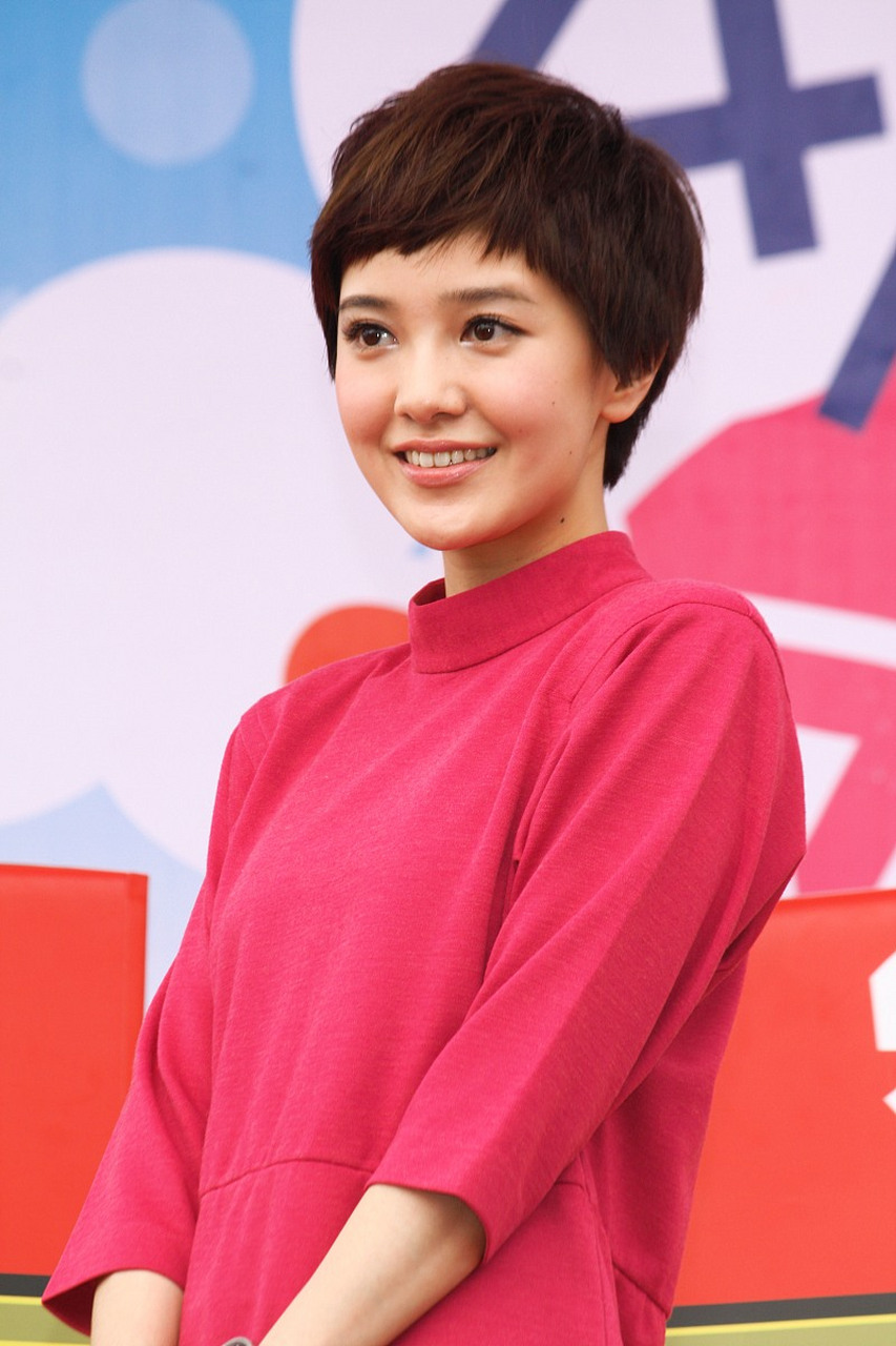 《小时代》中顾里的短发是郭采洁最经典的短发样式,给人留下了十分