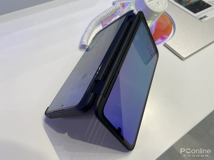 ces现场上手lg g8x thinq:折叠屏时代的双屏异类
