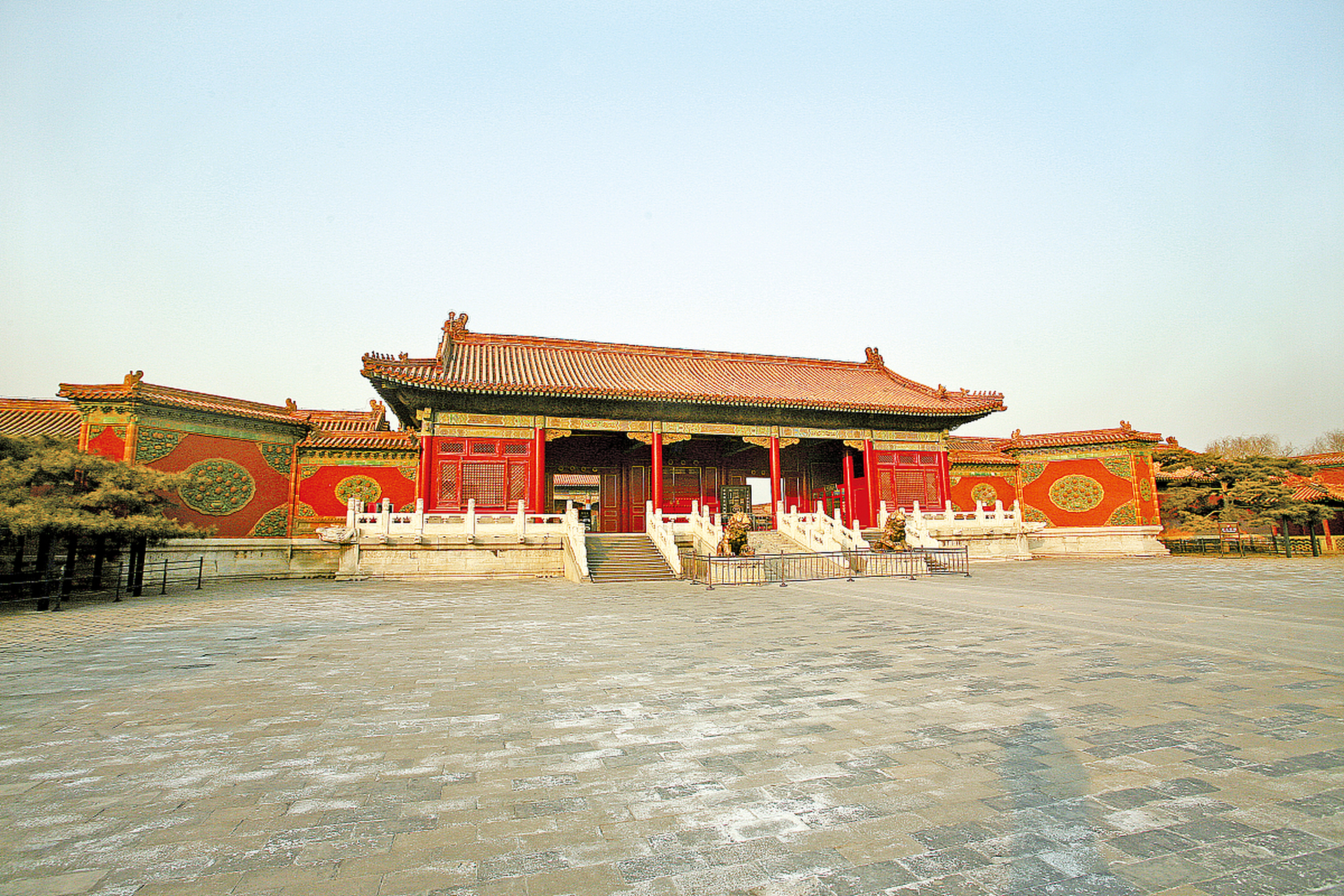 大家一起来探访一个充满神秘与魅力的地方——河北中国红木城旅游景区