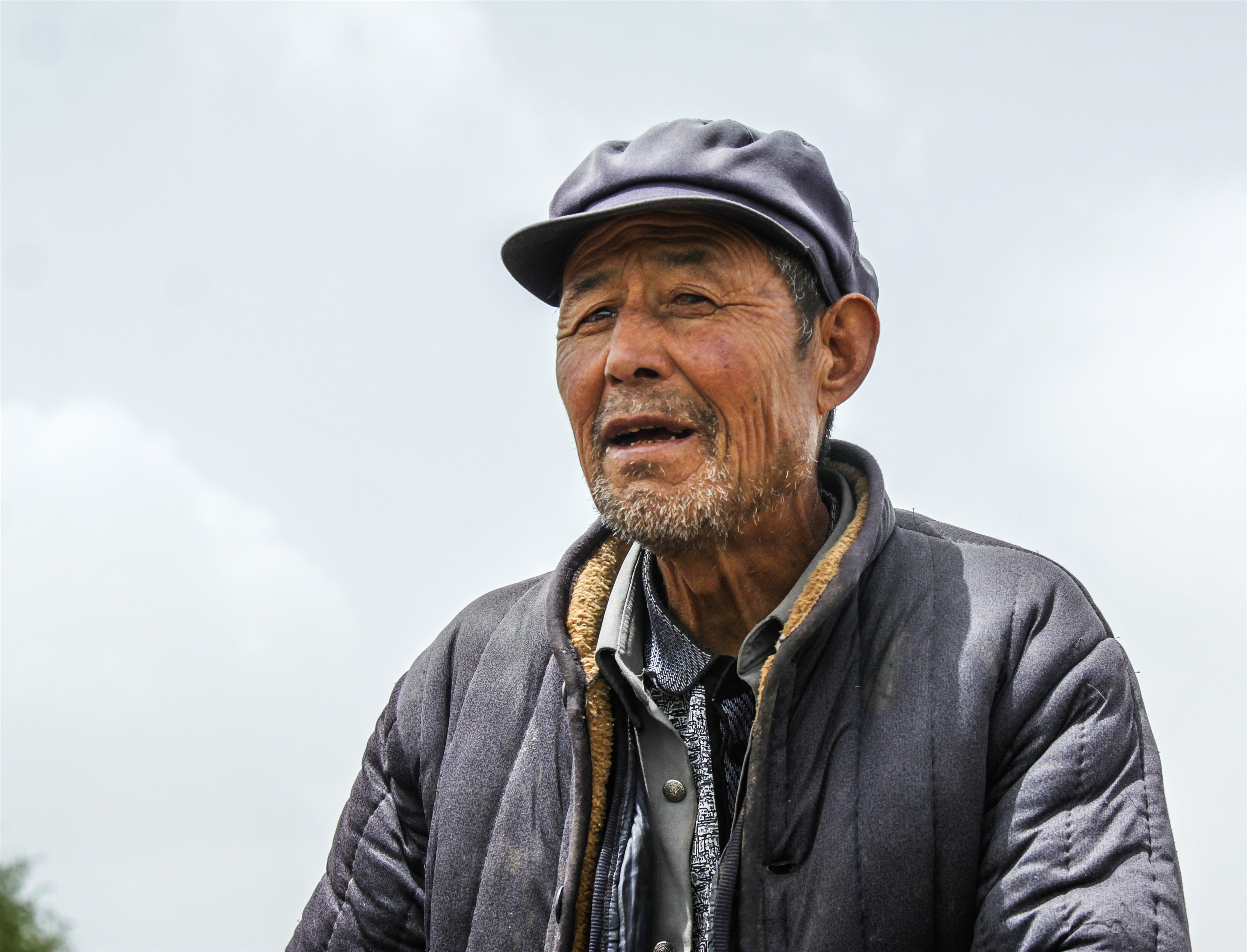 谁不曾老去?农村老爷爷的生存现状