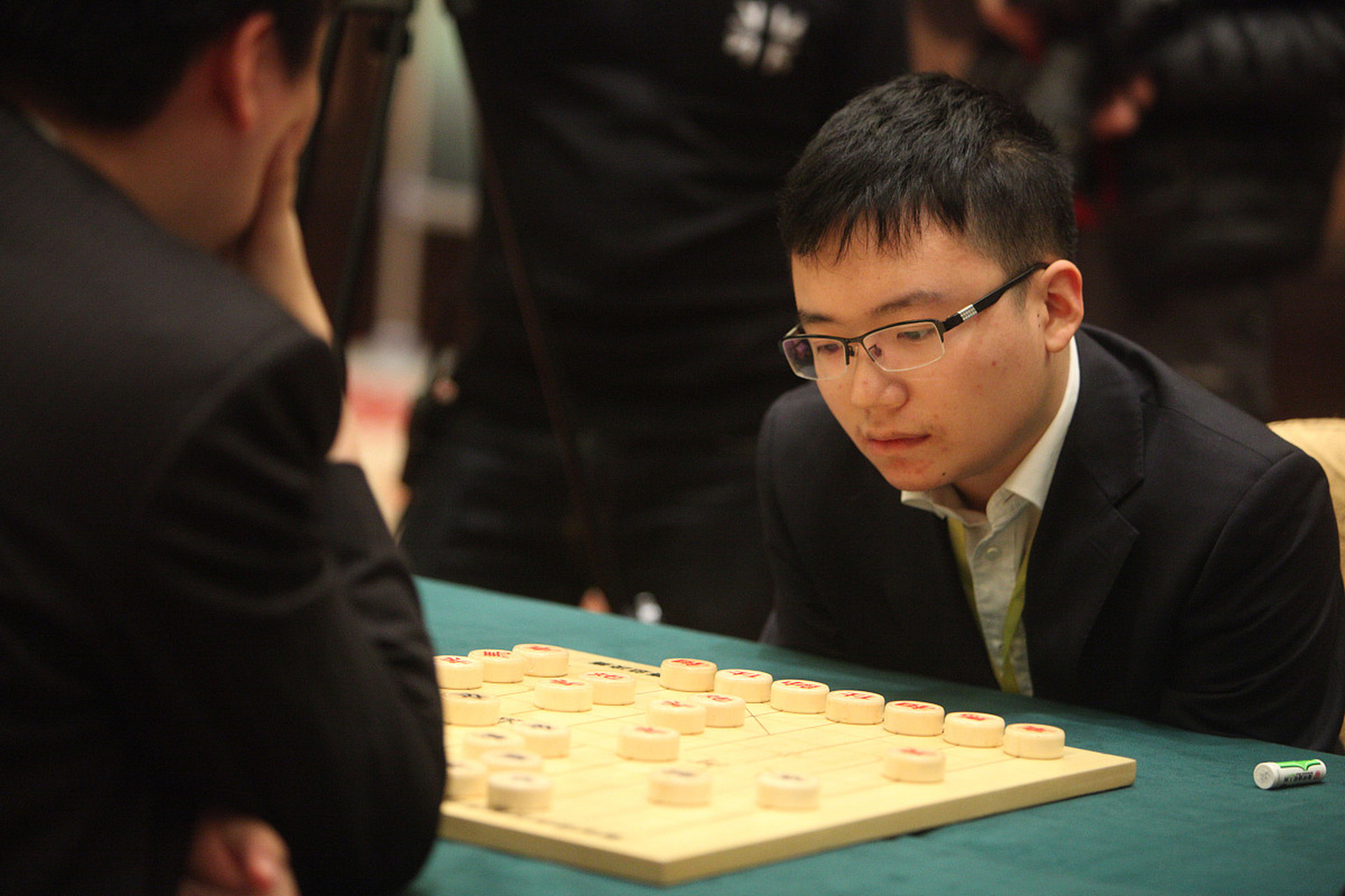 《象棋国手郑惟桐:智慧与技艺的璀璨之星》   在象棋的世界里,有一位