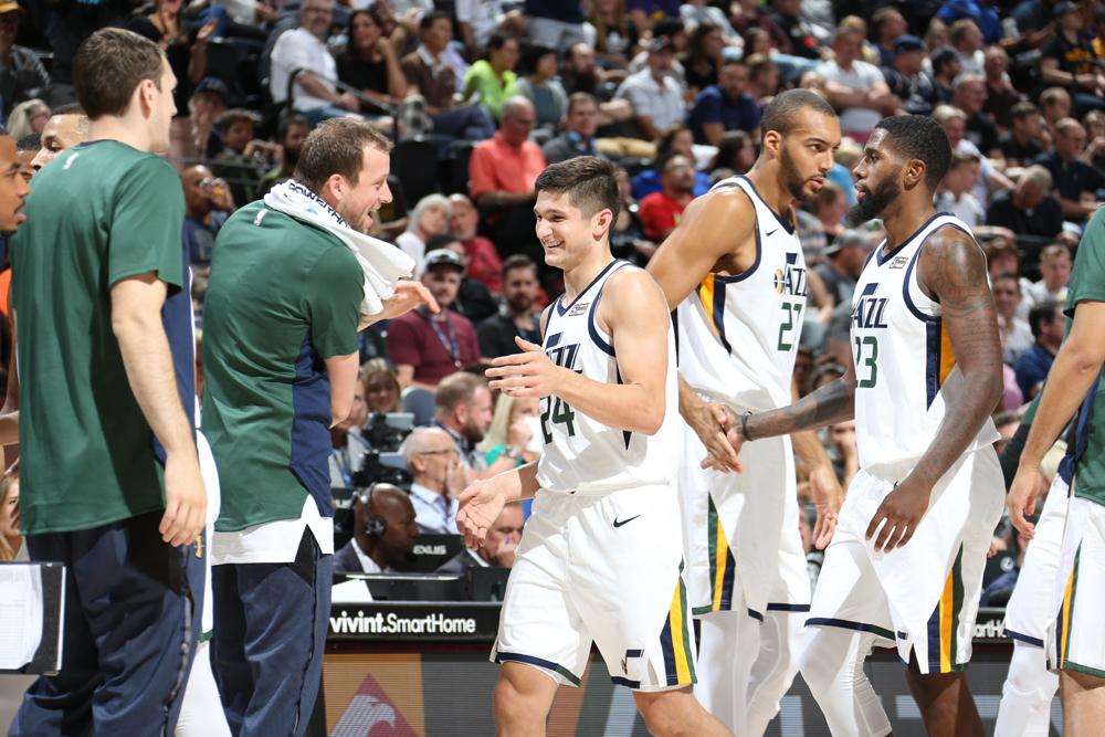 nba:爵士58分虐杀对手,邓英乔关键补篮击败勇士