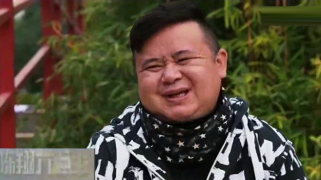 陈翔六点半:润土不买东西到大白店里练练砍价,大白说想练练砍人