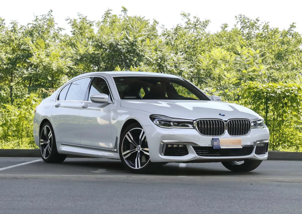 舒适性挺好的宝马7系750li xdrive m