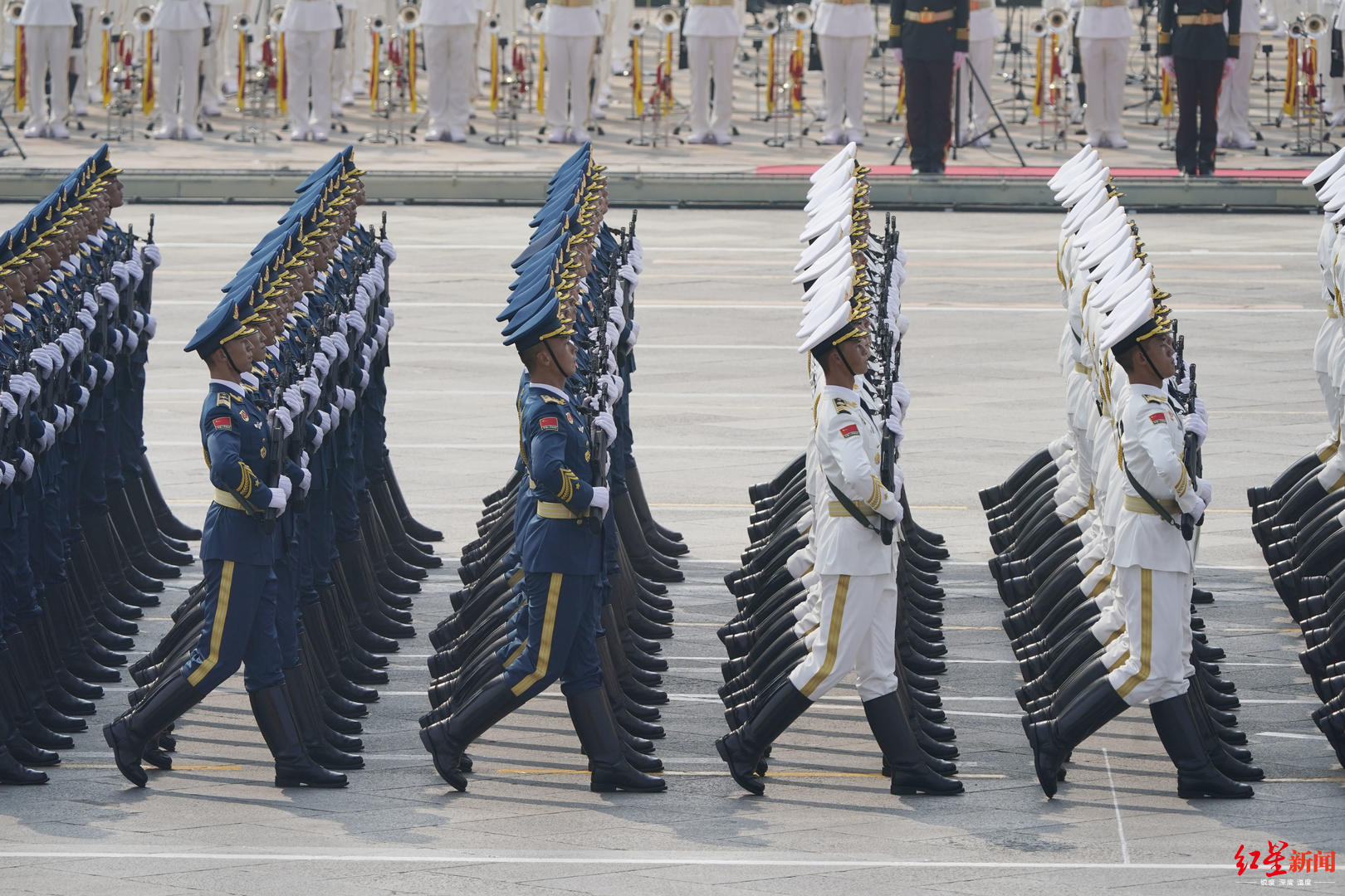仪仗队里的四川巴中"97"小伙,训练瘦了30斤!