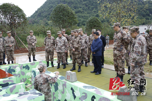 永州市军分区政委冯紫英到宁远考察民兵训练基地建设