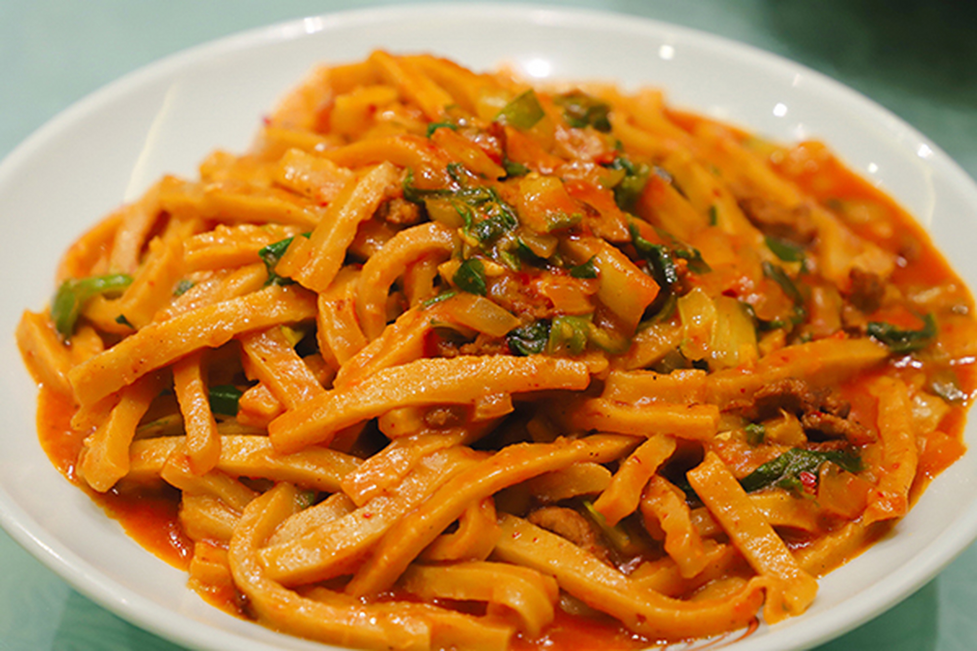 城市小吃地图#炒糊饽是一道西北地方著名小吃,流行于宁夏银川,吴忠等