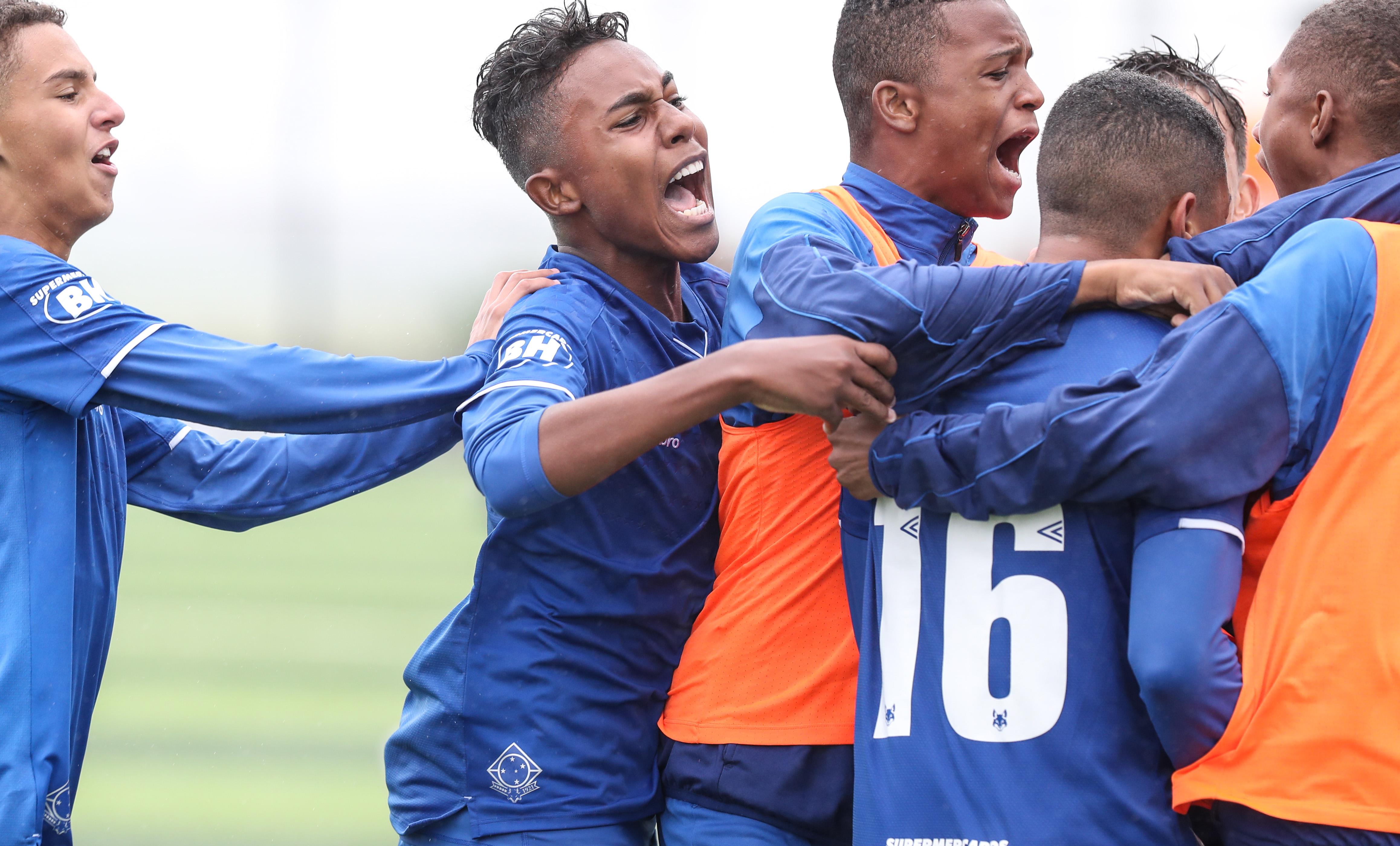 足球——u14国际青少年邀请赛:巴西克鲁塞罗队胜马来西亚达罗塔晋队(9