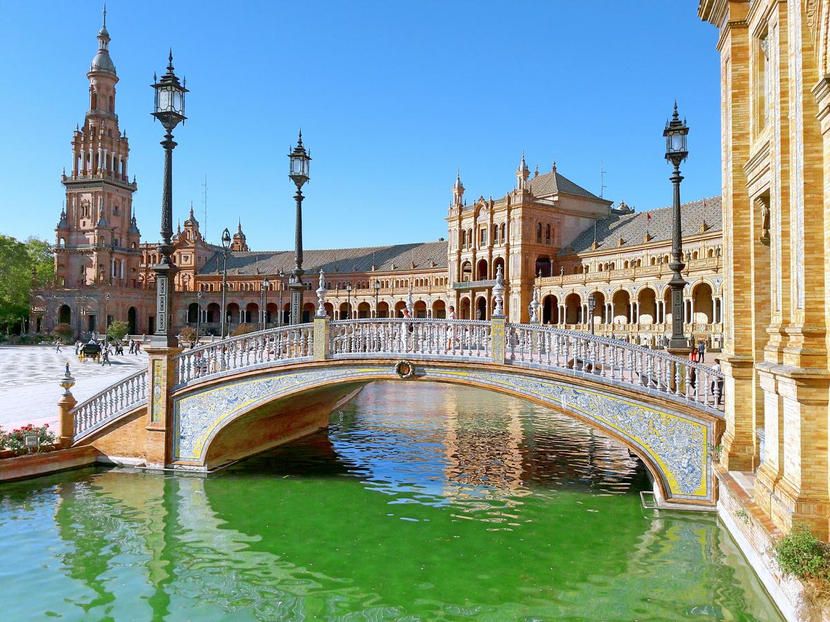 西班牙的塞维利亚,一个浓郁色彩与艺术感相结合的旅游胜地