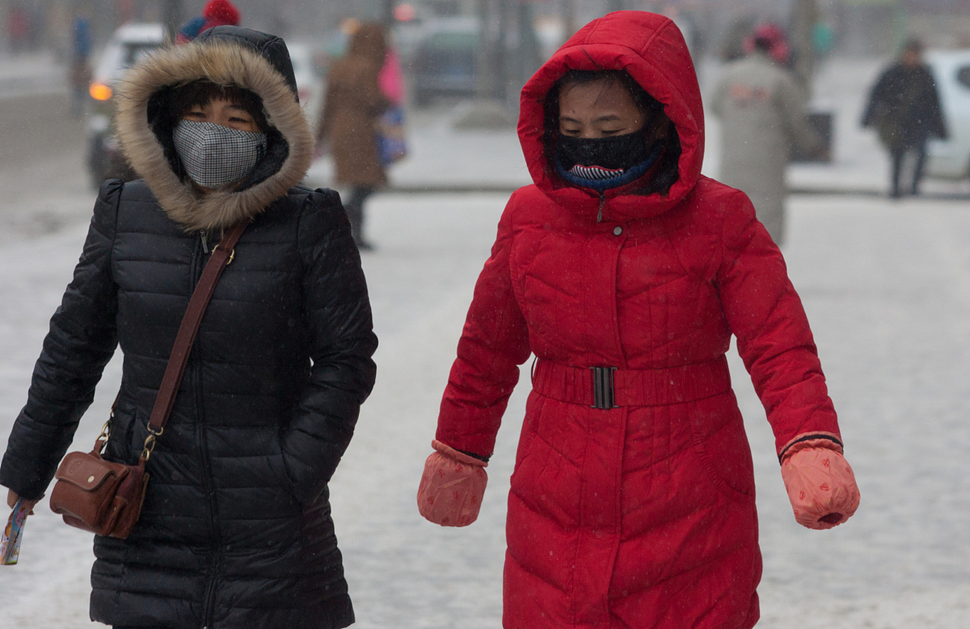  疫情浑身发冷(突然浑身发冷打哆嗦)