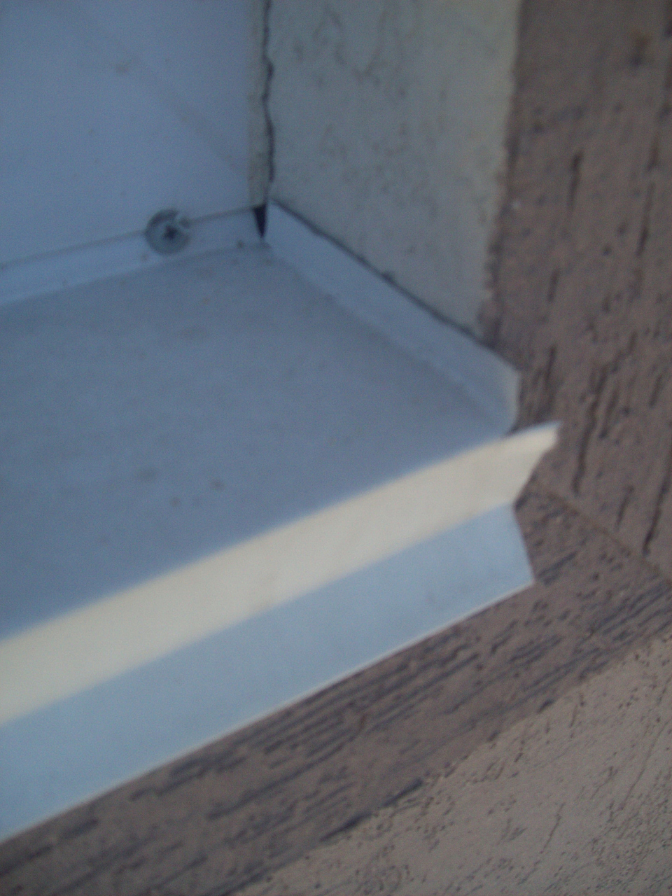 [原文:房子阴阳角如何补漏]