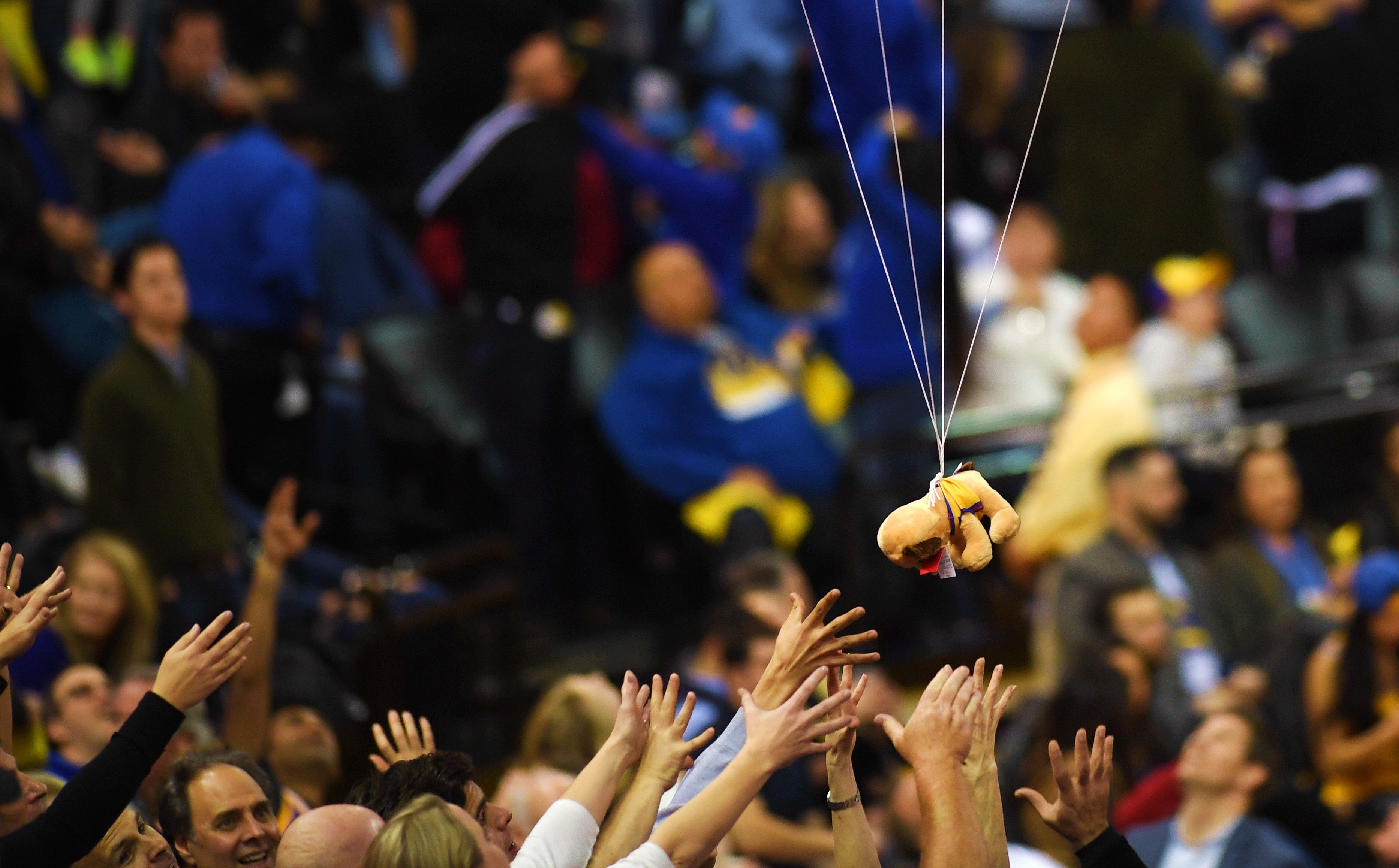 (体育)(7)篮球——nba:金州勇士队庆祝中国新年