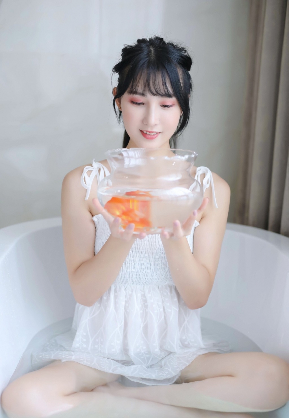 水灵灵美女图片图片