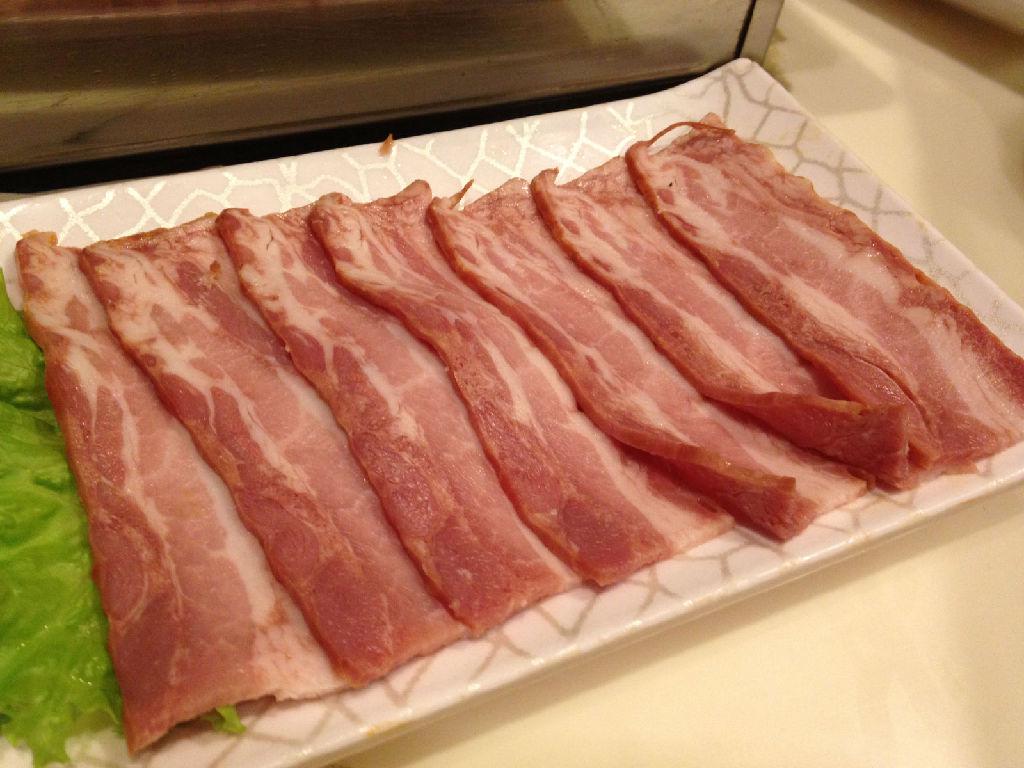 爱吃培根,但你知道培根是什么肉做出来的吗?真的需要了解一下了