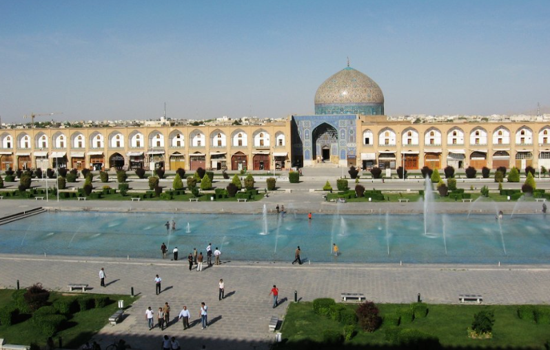 伊斯法罕王侯广场,伊拉克难得的美景