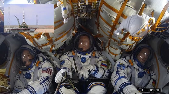 联盟号飞船升空入轨视频 完整记录宇航员的反应