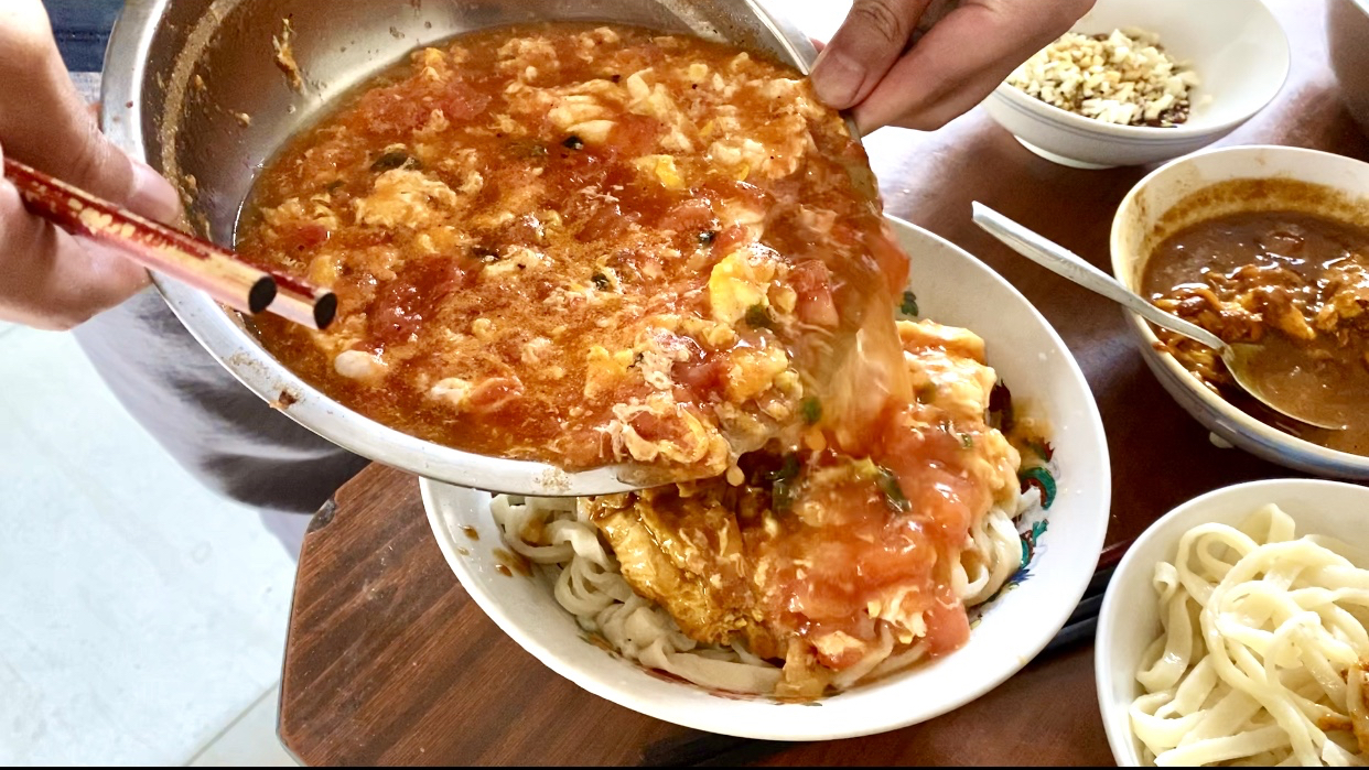 家乡处处都是熟悉的味道,还有这一碗母亲做的凉汤,吃出童年味道