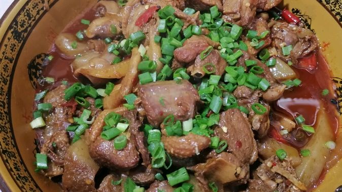 啤酒烧鸭肉,这样烧鸭子,麻辣鲜香,好吃入味