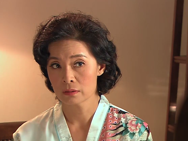 莫凌天将徐夫人那块地皮的项目规划拿给夏正朗,他在夏正朗面前表态,莫